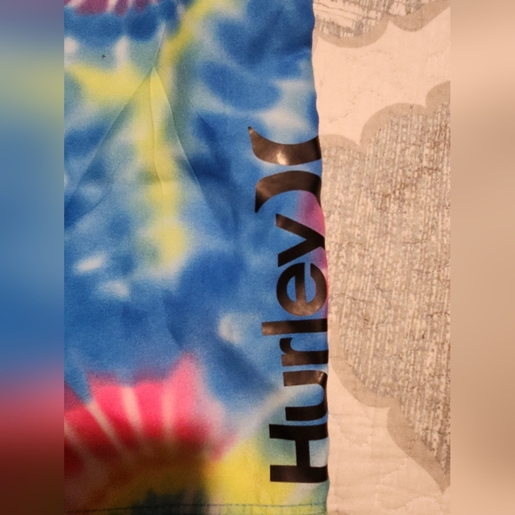 Boy's Hurley Board Shorts XL 18 - Picture 2 of 4